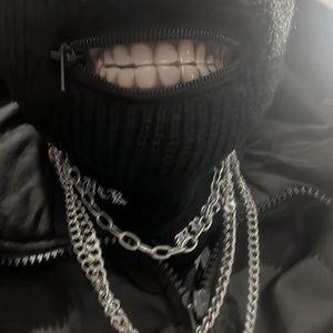 希咲エマ和捆绑拳交
