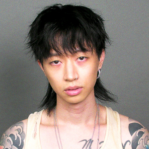 希咲エマ和捆绑拳交
